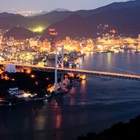 下関市から見た、関門海峡の夜景
